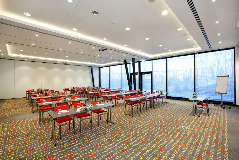 Holiday Inn Munich - Westpark By Ihg Exterior foto